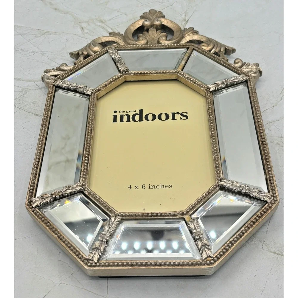 The‎ Great Indoors Beveled Mirrored 4x6 Picture Frame Octaganal Vintage Inspired